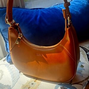 Nuoku leather purse